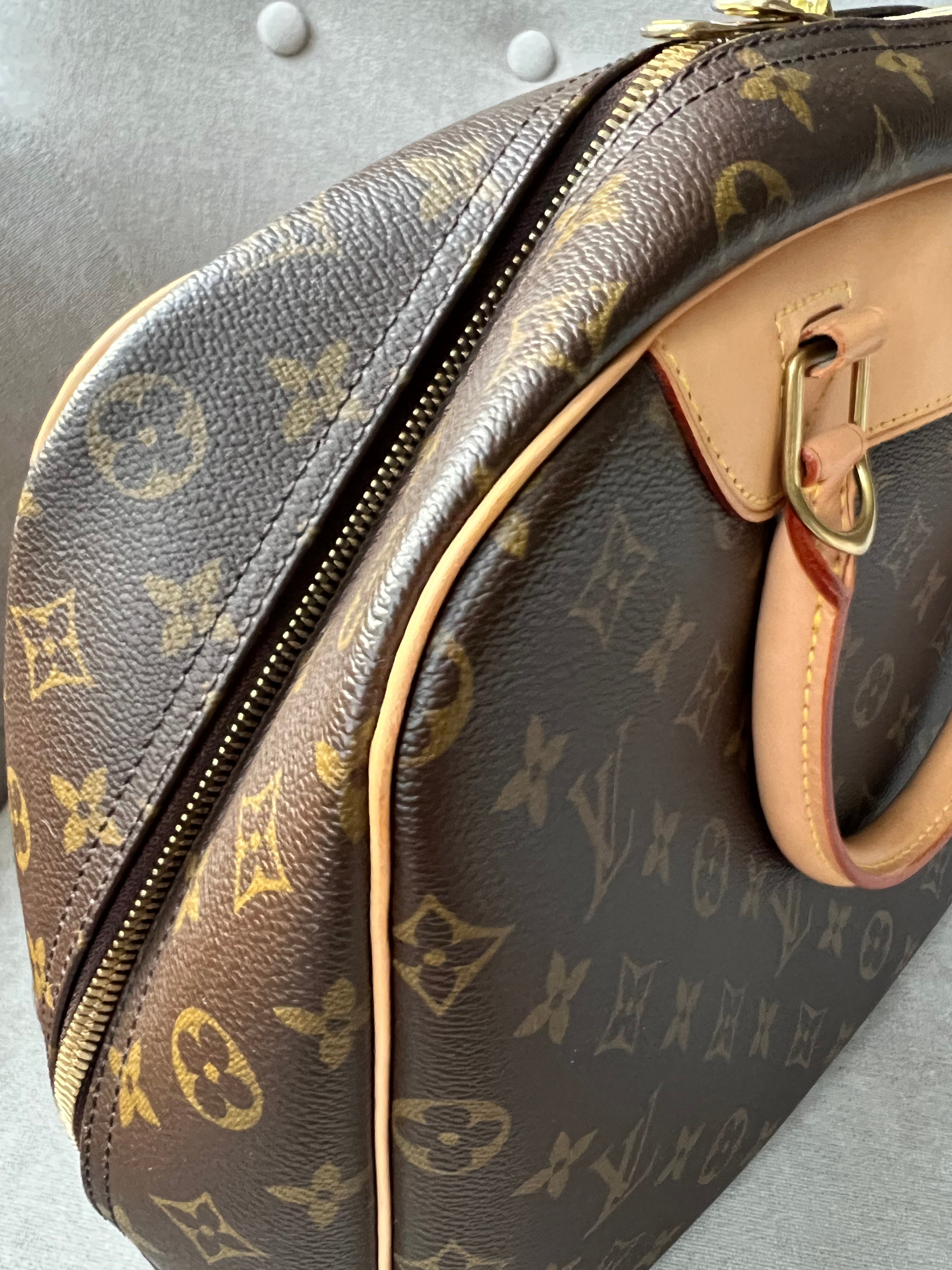 LO-LV bags 2093
