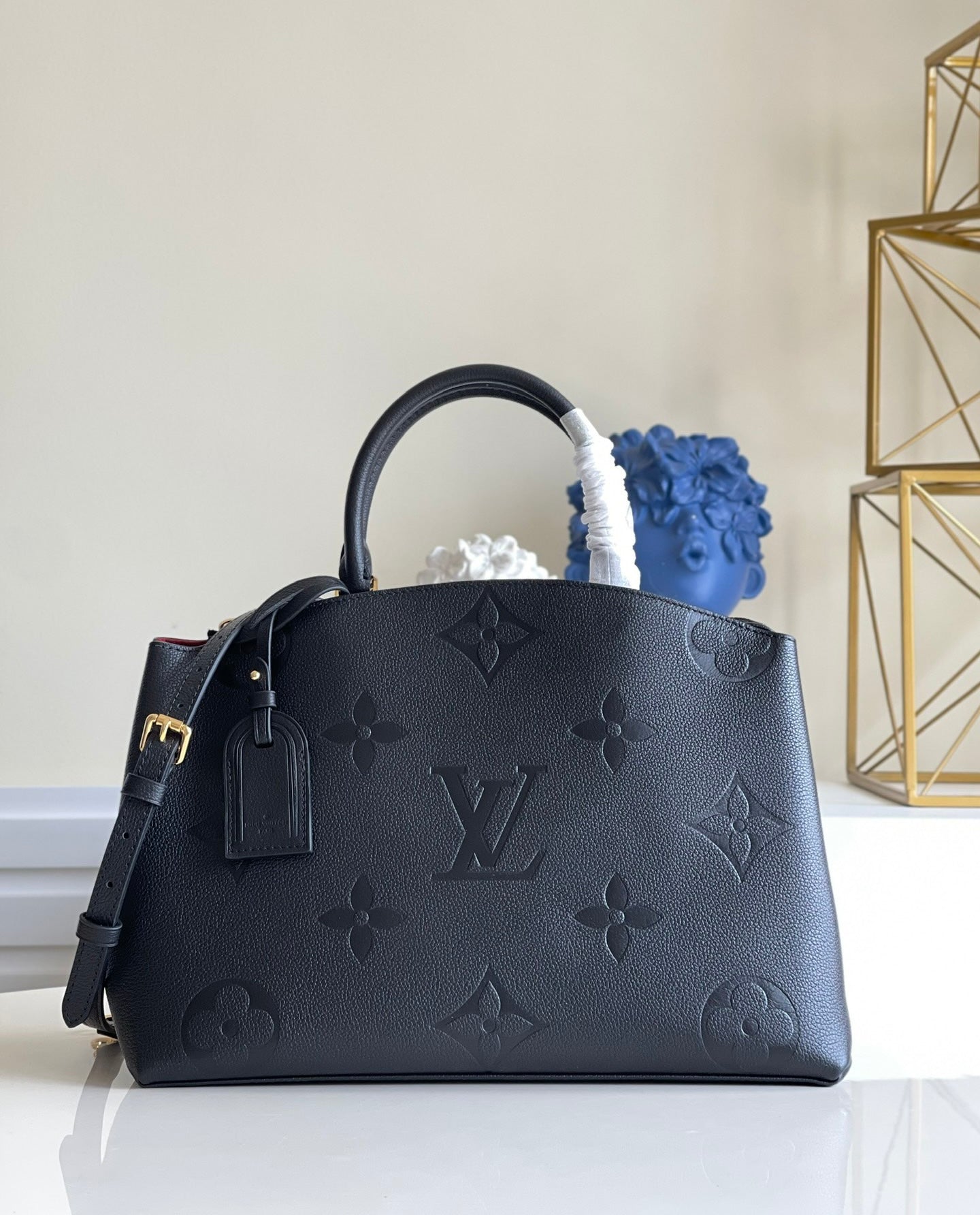 LO-LV bags 34