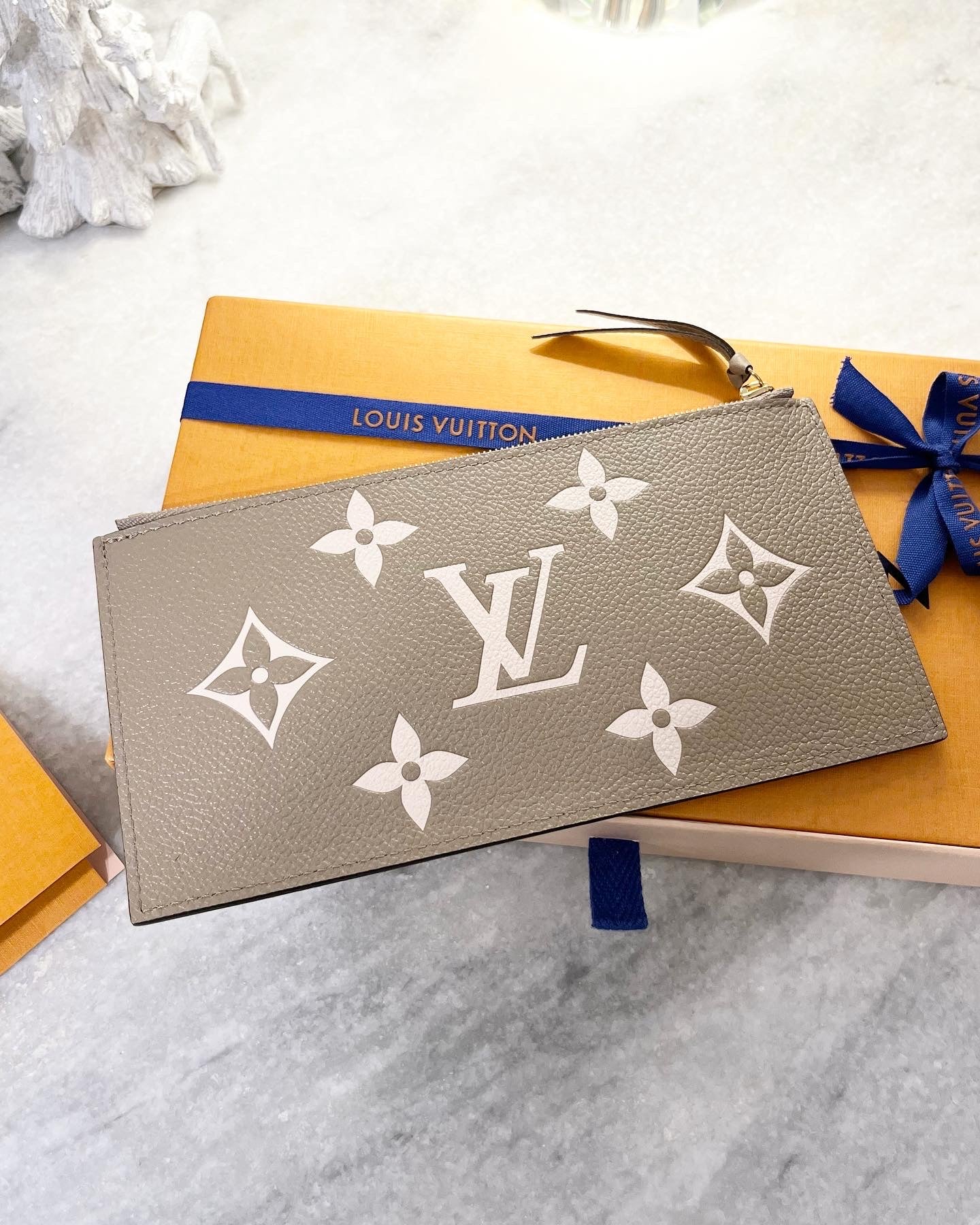 LO-LV bags 2299