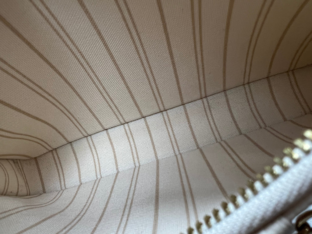 LO-LV bags 2191