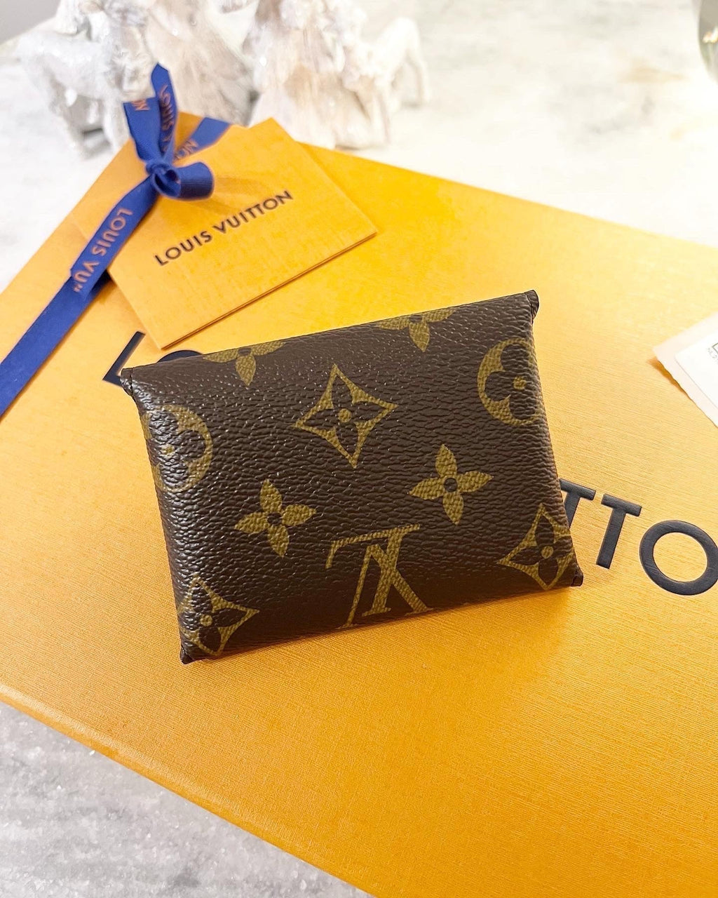 LO-LV bags 3733