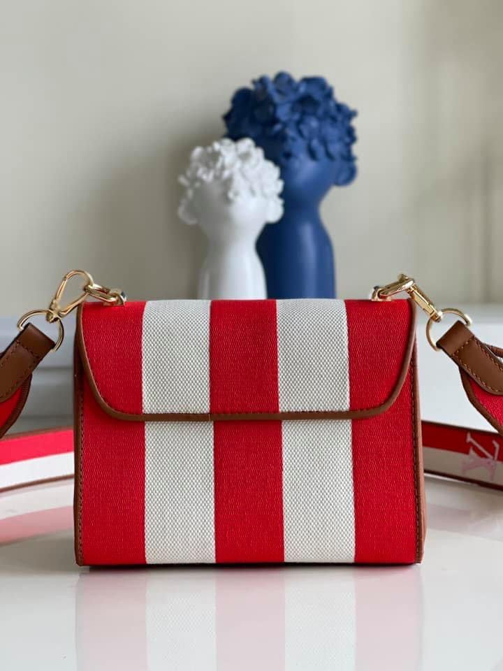 LO-LV bags 2647
