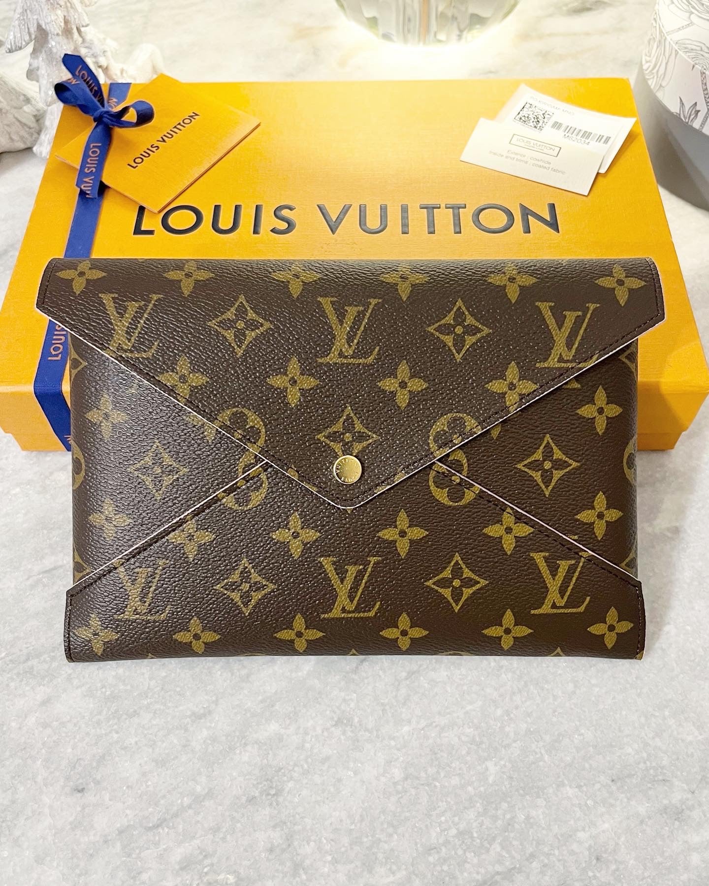 LO-LV bags 3732