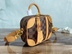 LO-LV bags 2701