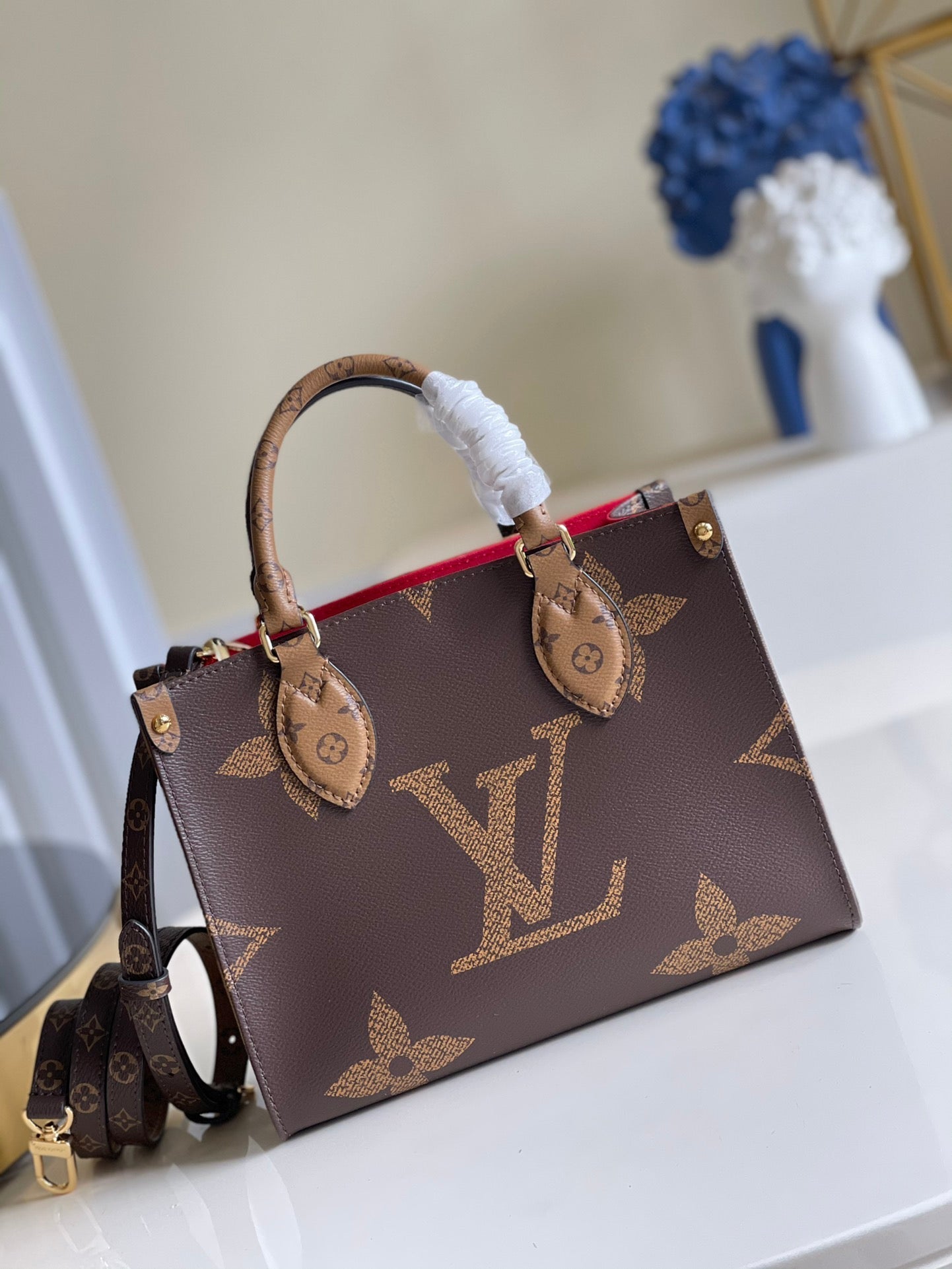 LO-LV bags 37