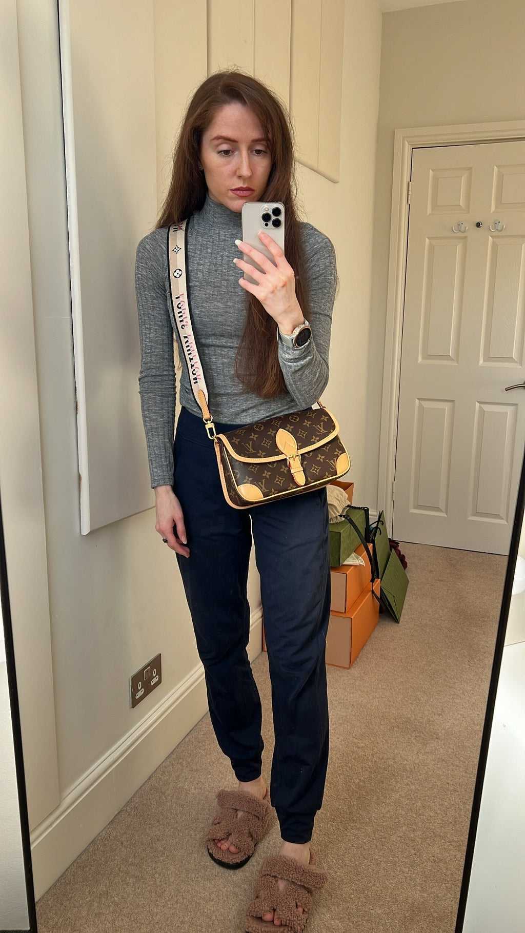 LO-LV bags 2120