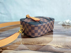 LO-LV bags 2700