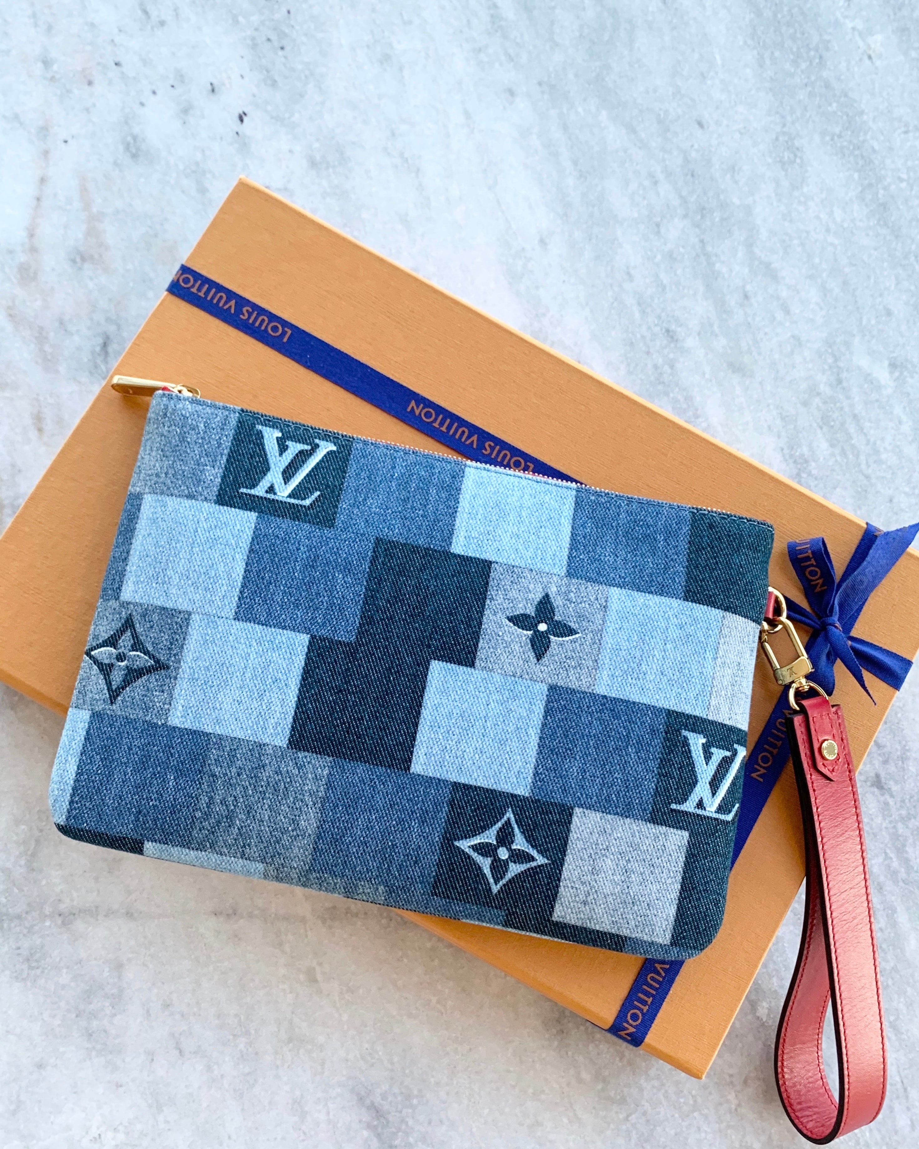 LO-LV bags 2108