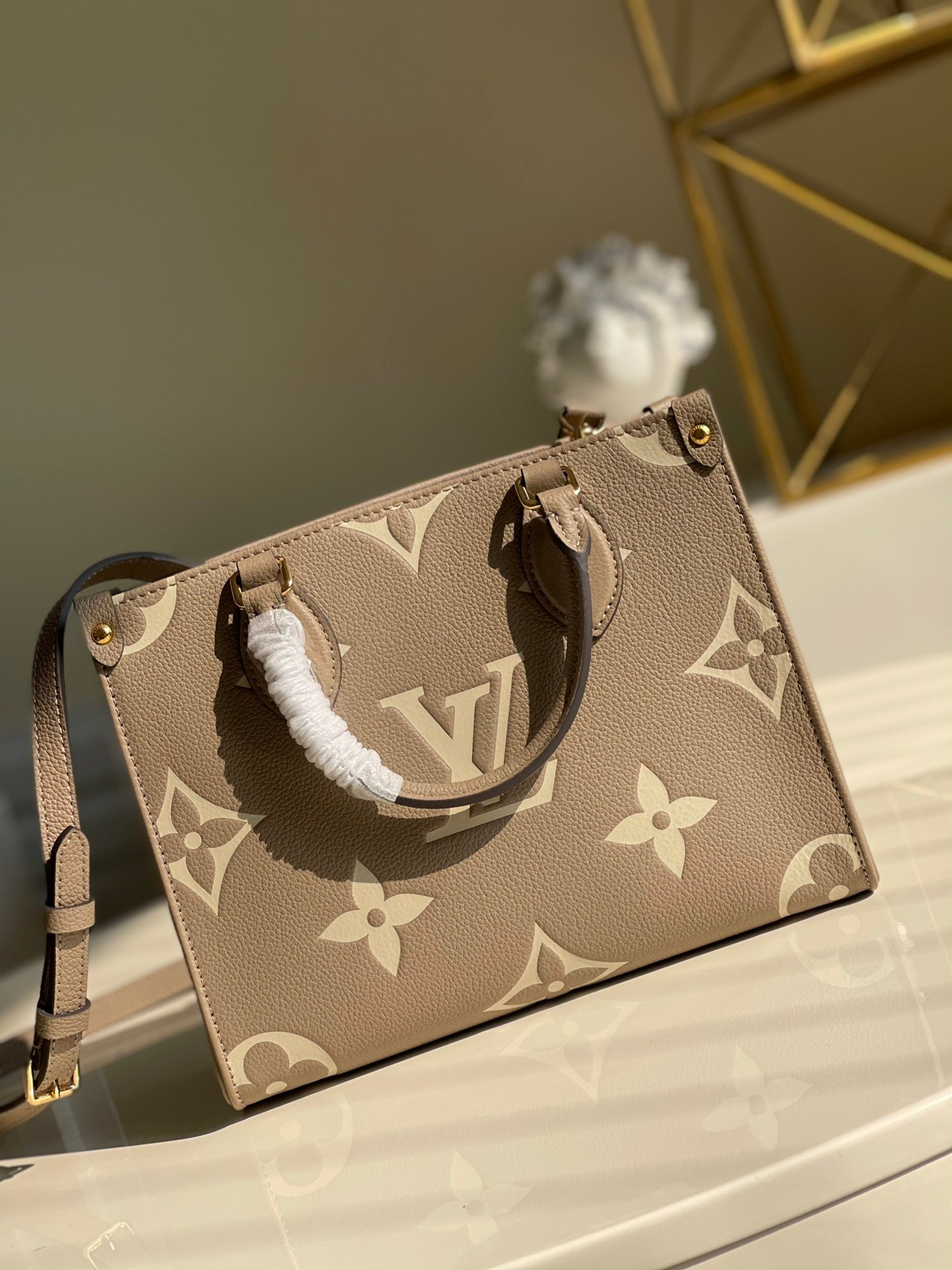 LO-LV bags 36