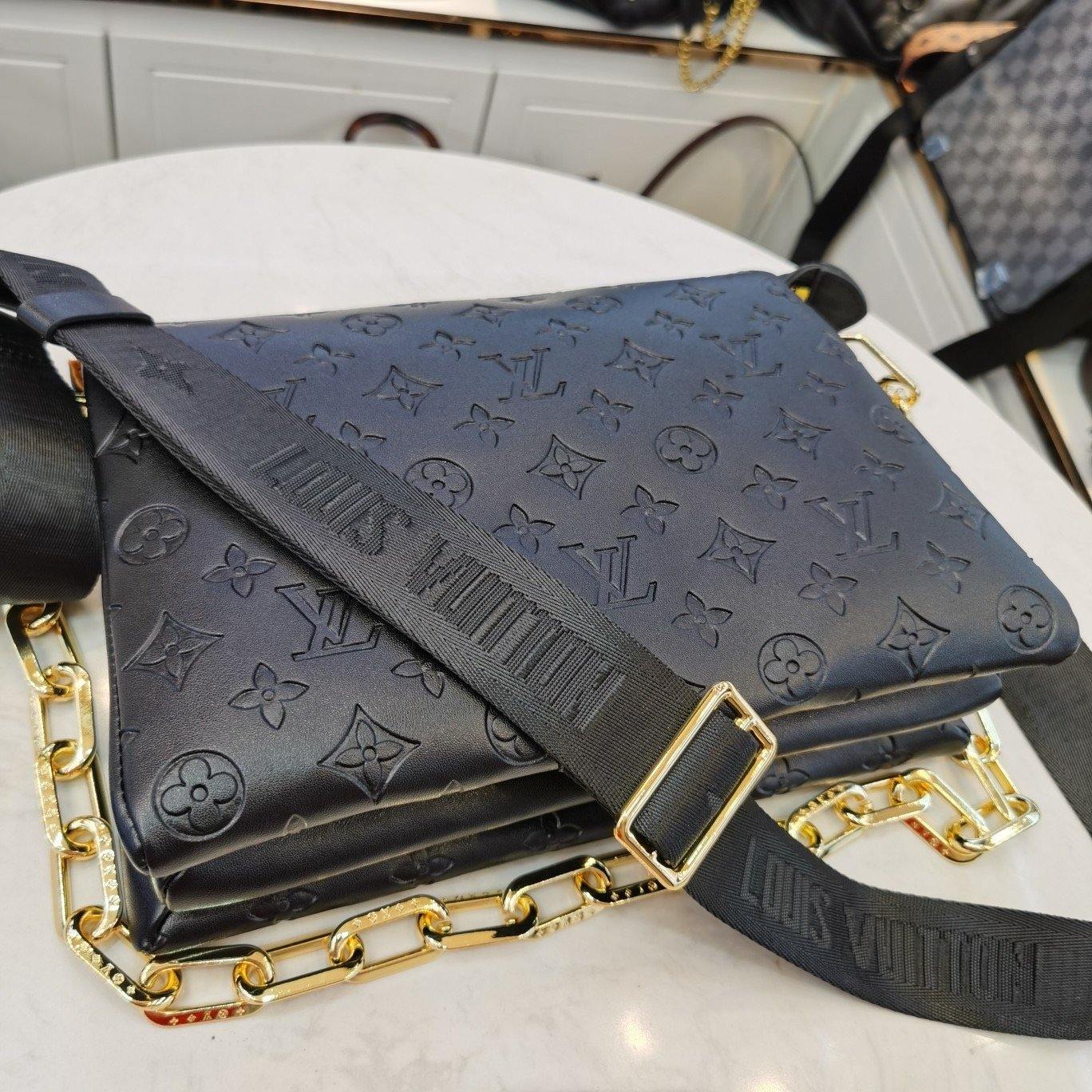 LO-LV bags 2