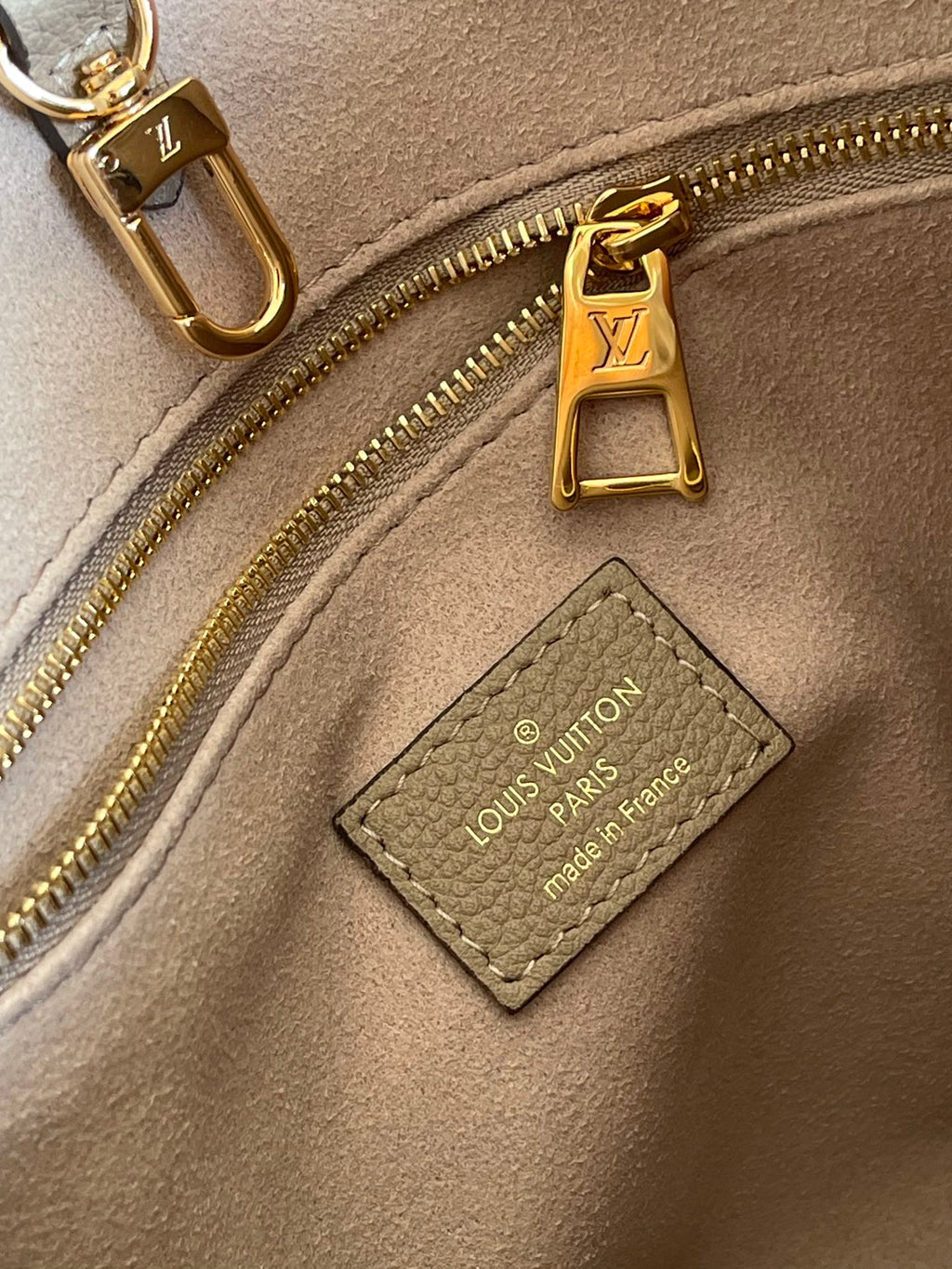 LO-LV bags 36