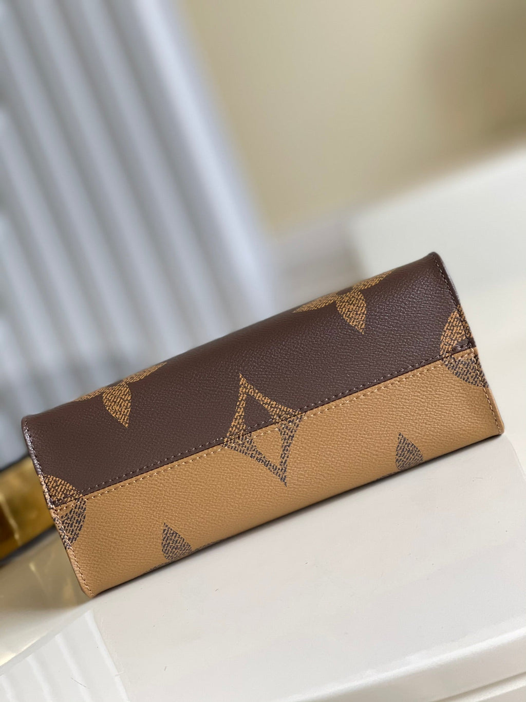 LO-LV bags 37