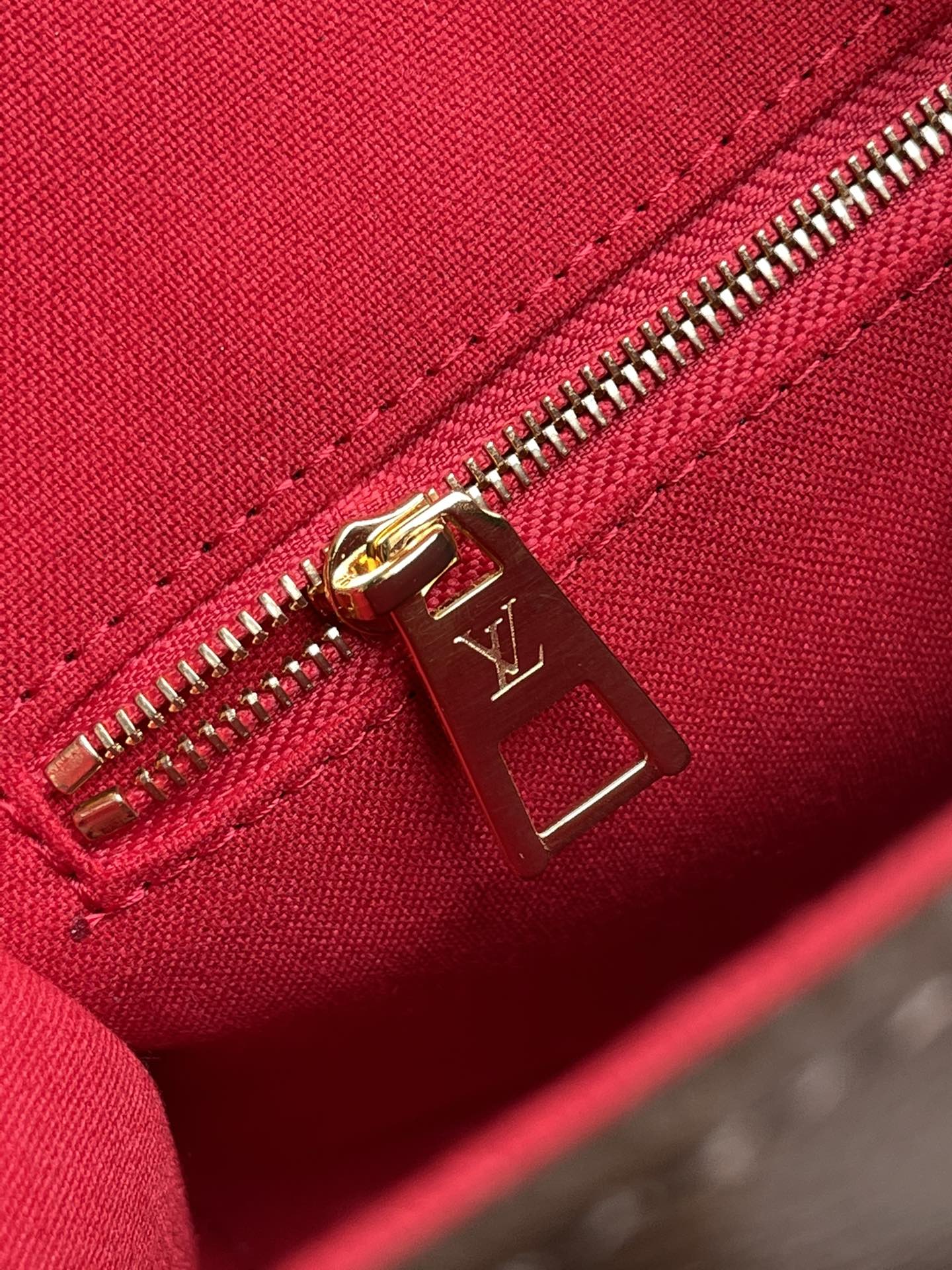 LO-LV bags 37