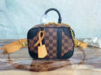 LO-LV bags 2700