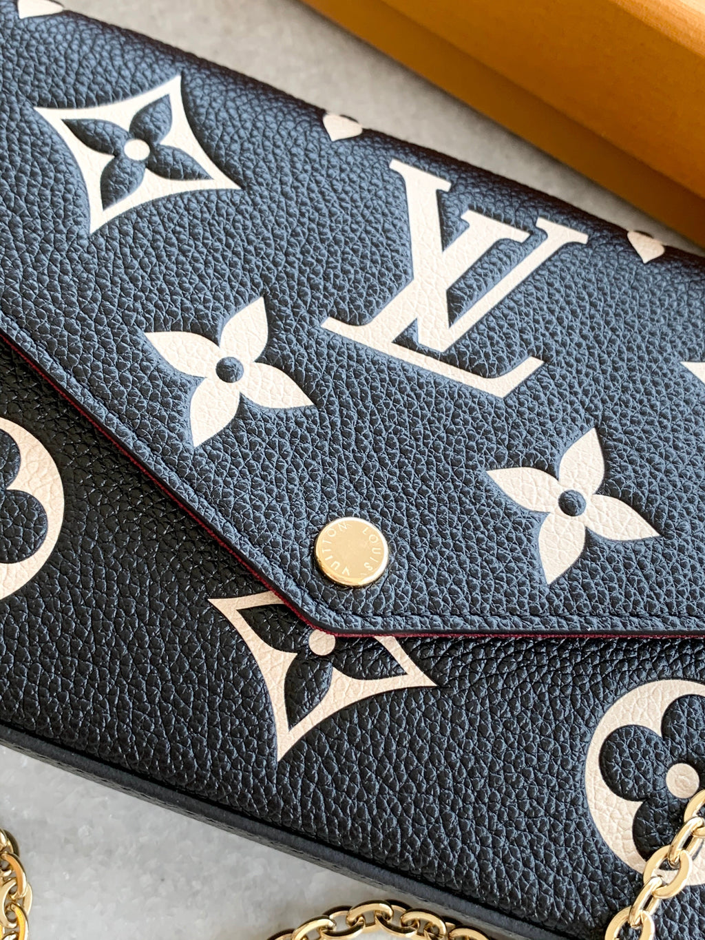 LO-LV bags 3482