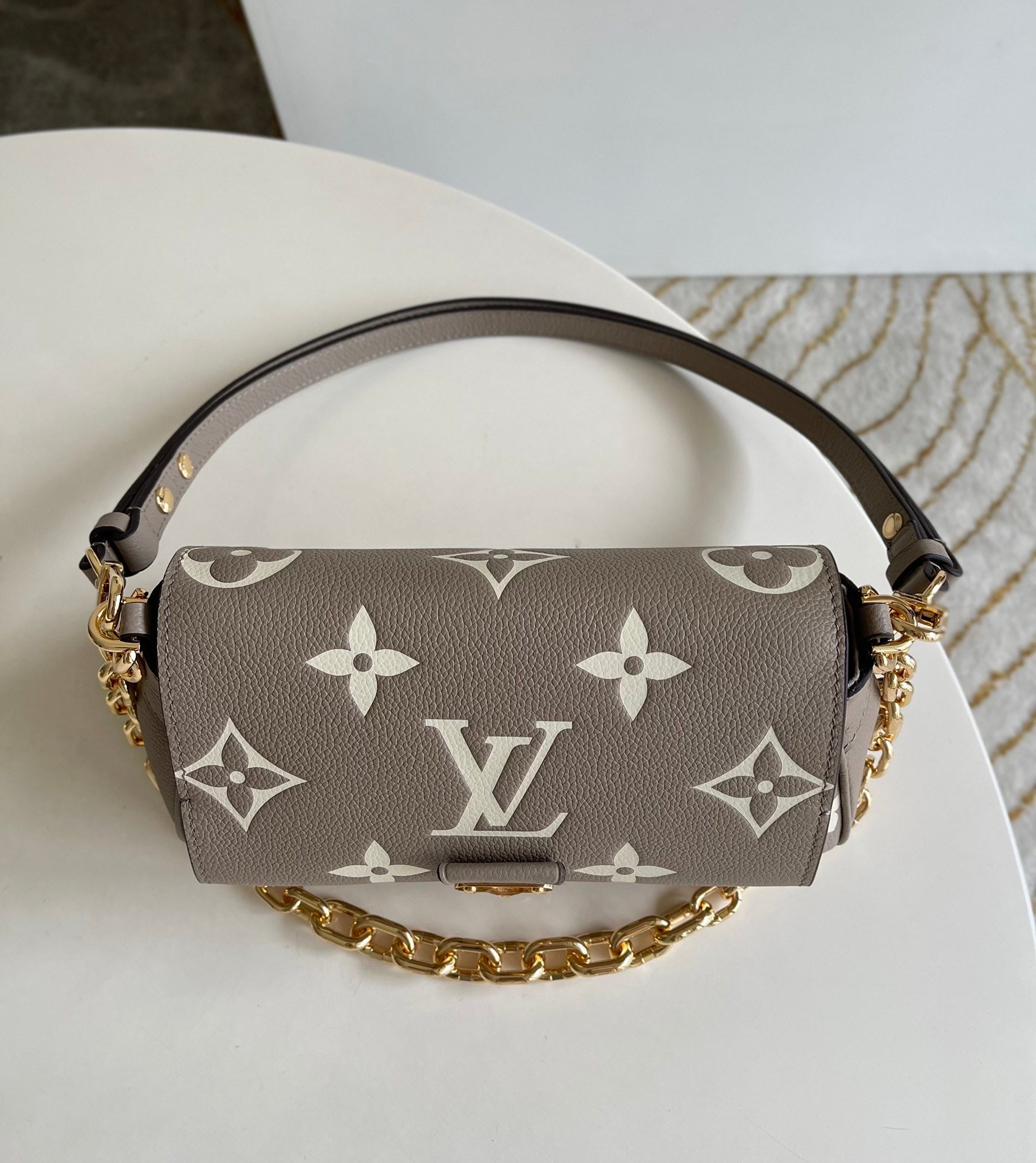 LO-LV bags 35