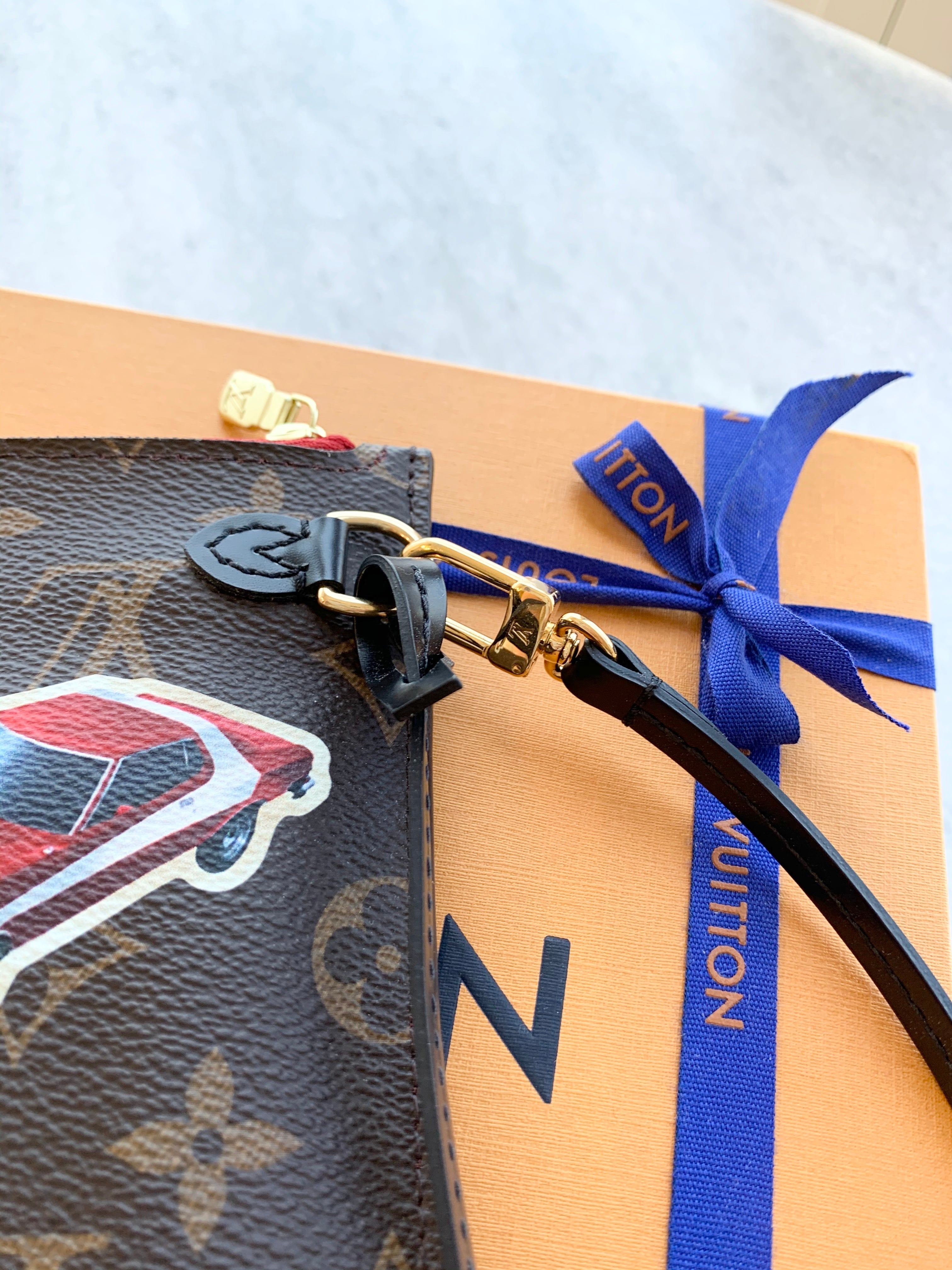 LO-LV bags 2963