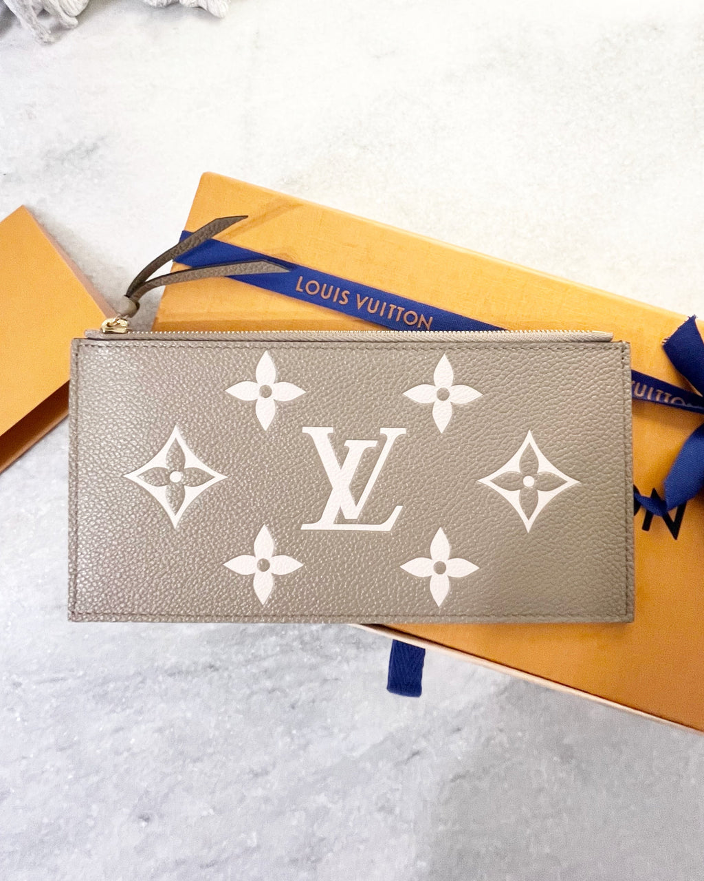 LO-LV bags 2299