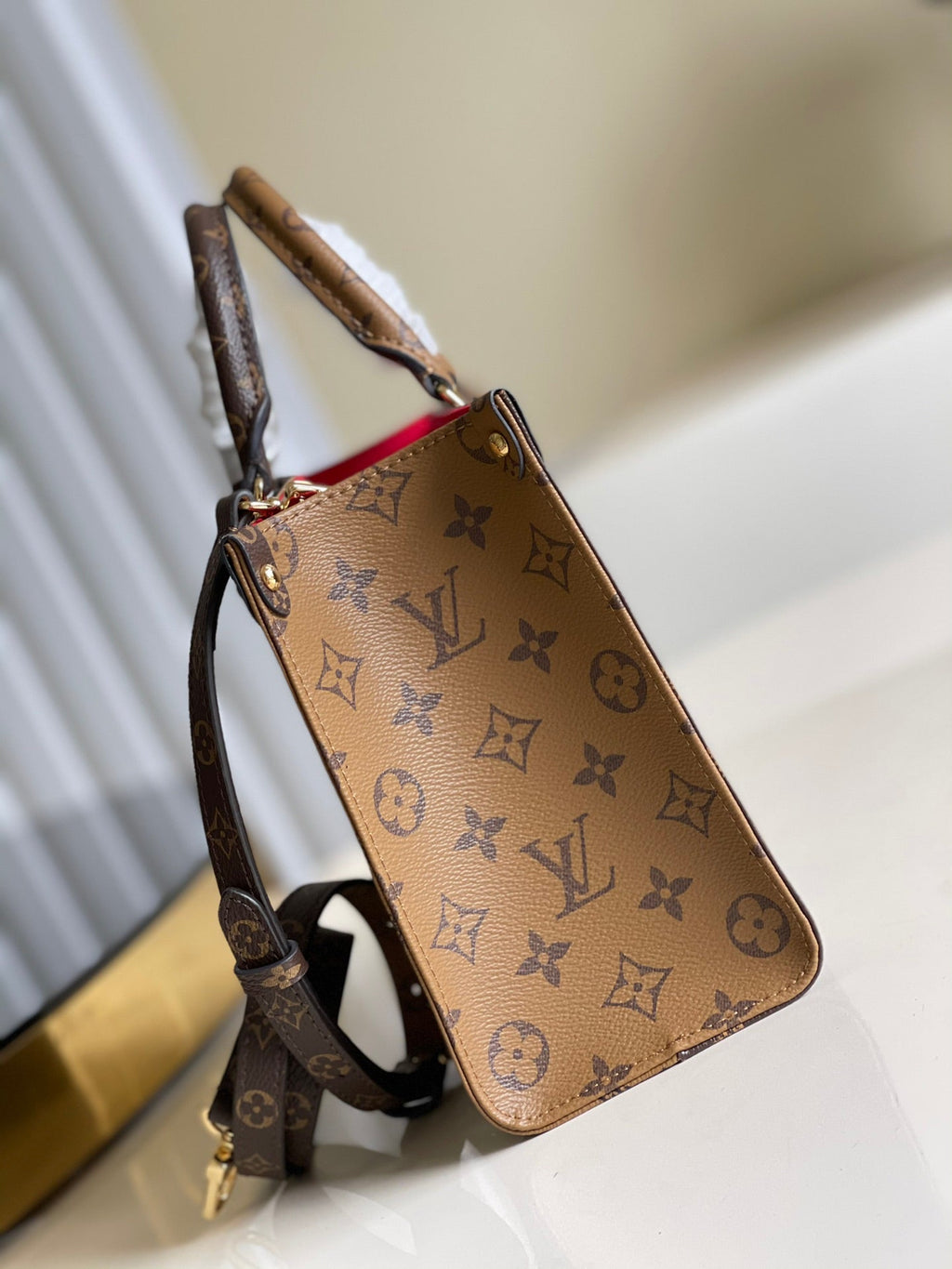 LO-LV bags 37