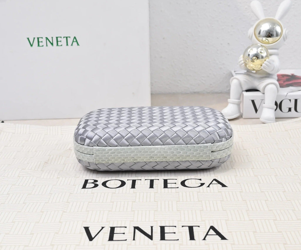 Bottega Veneta 2026 Knot Clutch 20cm Silver Gold Woven Leather