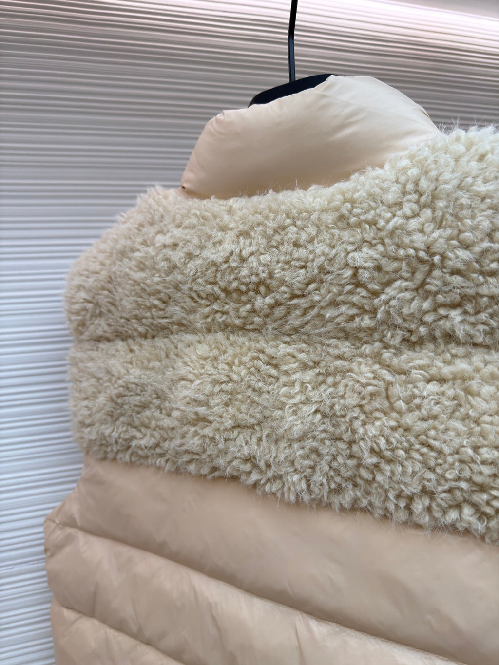 MONCLER WOOL GILET STYLE 157