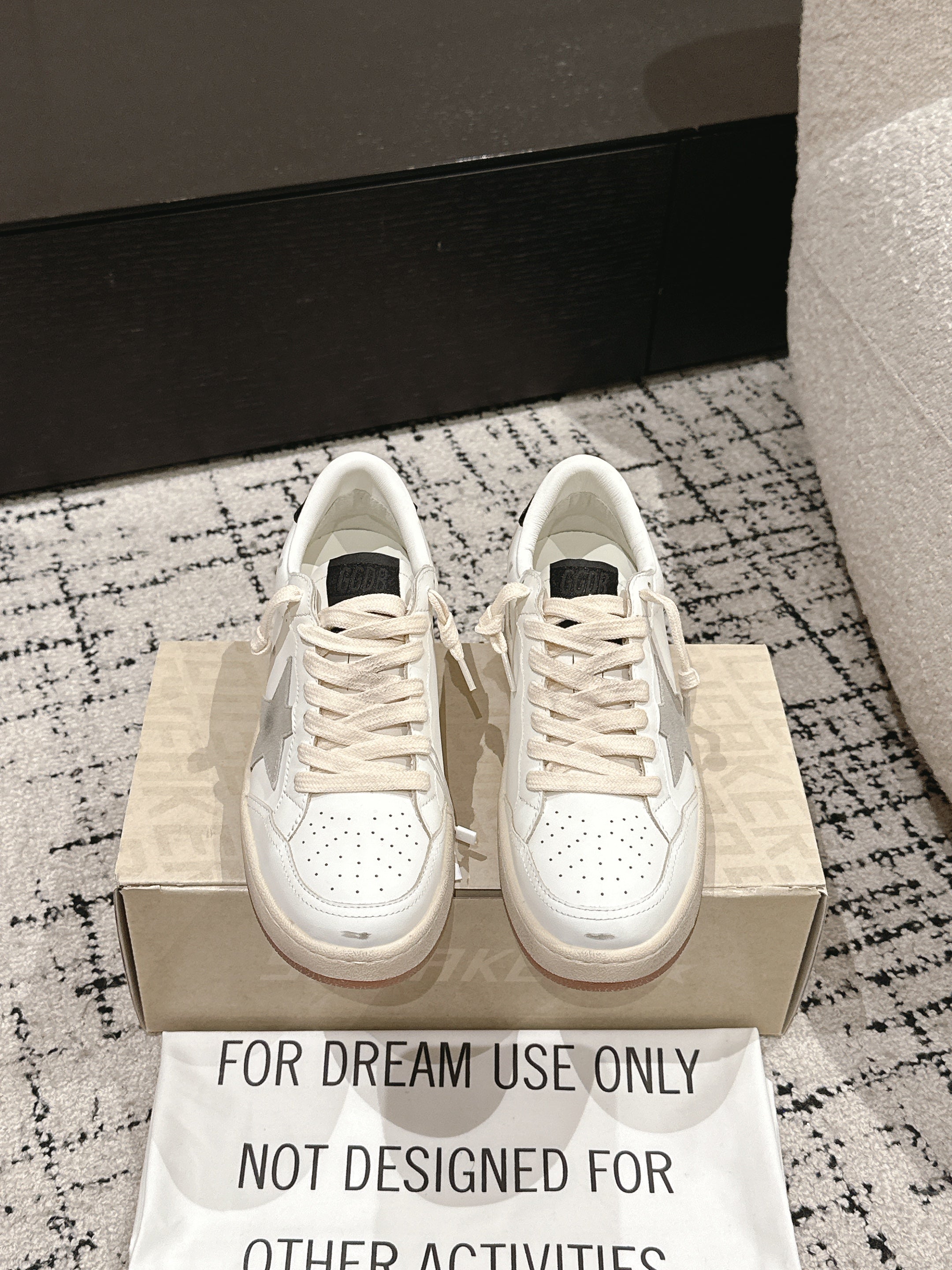 BALL STAR 2 SNEAKERS IN WHITE CALFSKIN GREY SUEDE STAR AND BLACK HEEL TAB