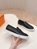 HM 25S SLIP-ON IN BLACK GRAINED LEATHER
