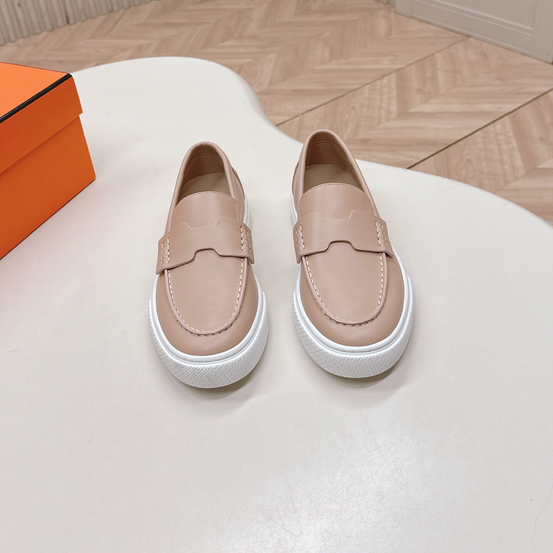 HM 25S SLIP-ON IN SOFT NUDE PINK LAMBSKIN