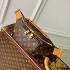 LV Bumbag 15cm Brown Monogram Canvas 330770