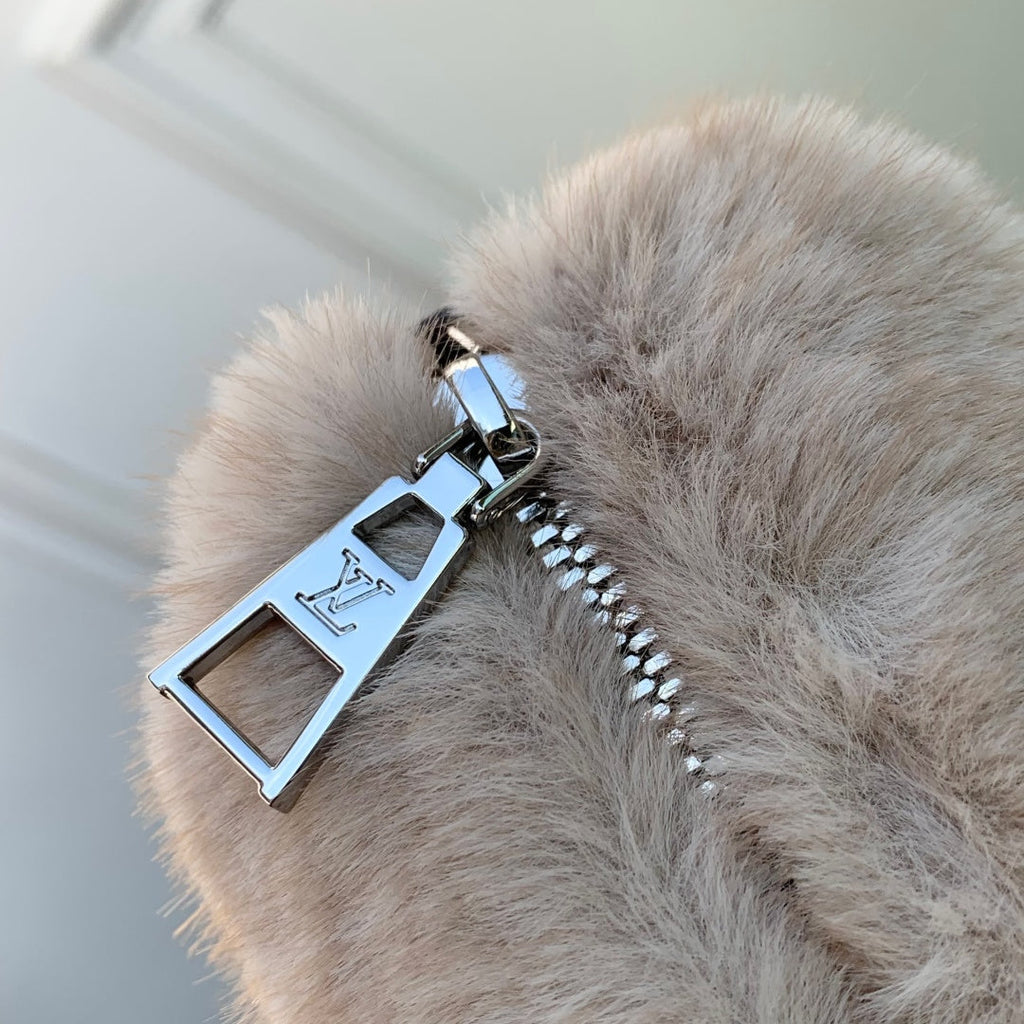 LV 2025 Pochette Hills Bag Beige Brown Fur Lambskin 346600