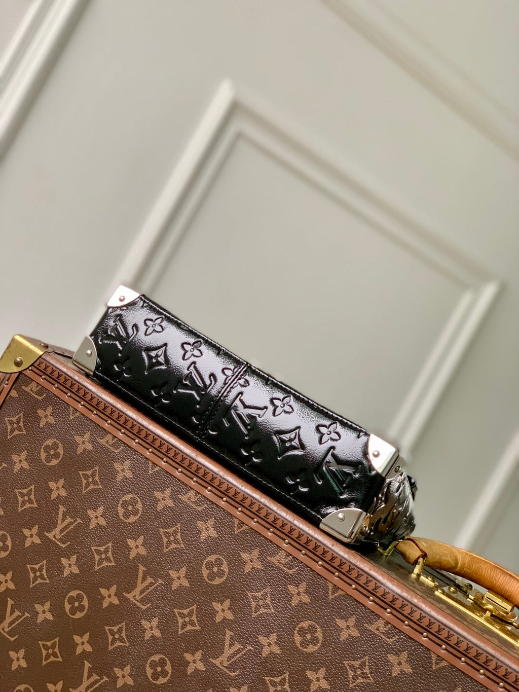 LV 2025 Trunkie Bag 27cm Black Silver Patent Leather 347372