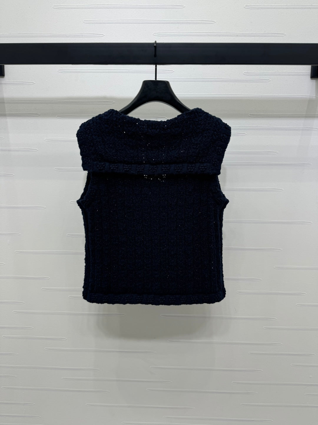 CHANEL 25S CROCHET SLEEVELESS VEST 264179