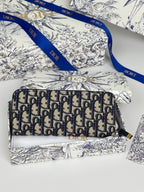 CD 30 Montaigne Voyageur Slim 19.5cm Blue Jacquard 258610