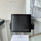 Pra 2M0513 Wallet 11cm Black lychee-grained cowhide HW