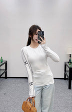 CHANEL 25S LONG-SLEEVE CREW NECK T-SHIRT 406