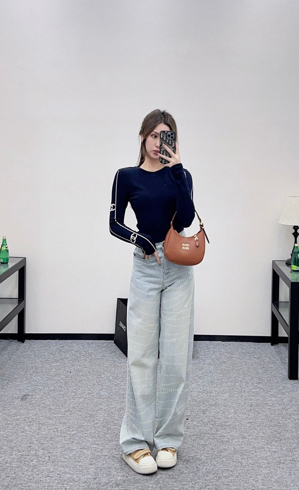 CHANEL 25S LONG-SLEEVE CREW NECK T-SHIRT 405