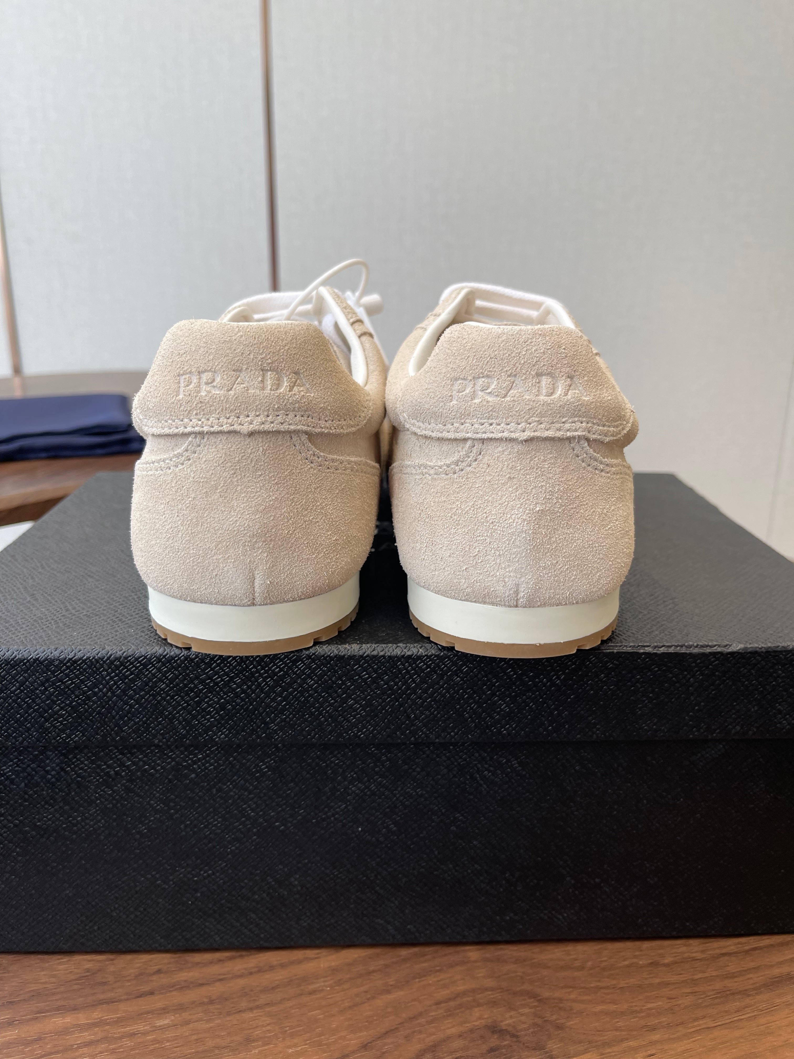 PRADA 25S SNEAKER IN LIGHT BEIGE SUEDE STYLE 11