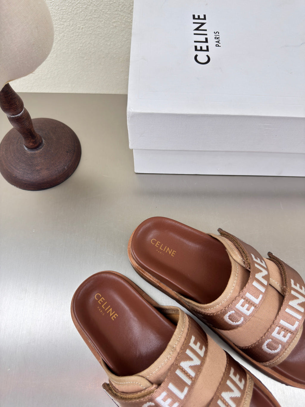 CELINE 25S FLAT SANDALS ARC DE TRIOMPHE IN BROWN CALFSKIN AND CANVAS