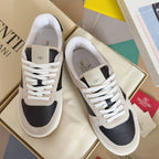 VALENTINO 25S GARAVANI FREEDOTS SNEAKERS IN BEIGE SUEDE AND BLACK LAMBSKIN