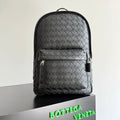 BV 25 Backpack Black Intrecciato Grained Leather
