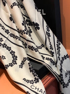 CHANEL 25S SCARF 135 CM IN CASHMERE SILK 943685