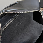 BOTTEGA VENETA 25S ARCO BAG 28 IN BLACK CALFSKIN SILVER HARDWARE