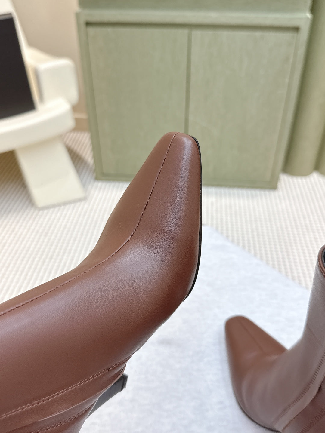 YSL 25S HEELED ANKLE BOOTS 75 MM IN BROWN LAMBSKIN
