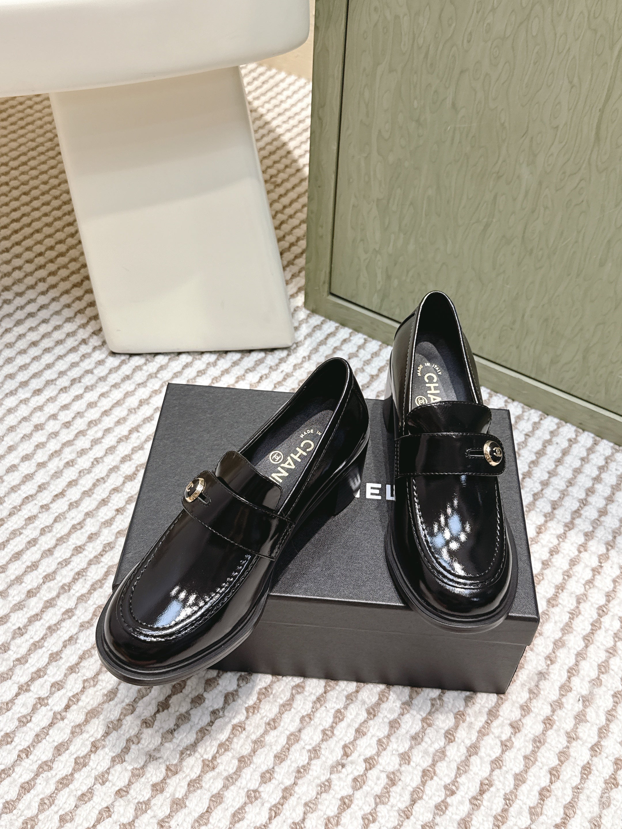 CHANEL 25S GODDESS MOCCASIN LOAFERS 65MM IN BLACK GLOSSY CALFSKIN GOLD HARDWARE