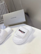 BALENCIAGA 25S SLIPPERS IN WHITE FAUX SHEARLING