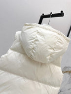 MONCLER 25S JACKET IN WHITE 307425