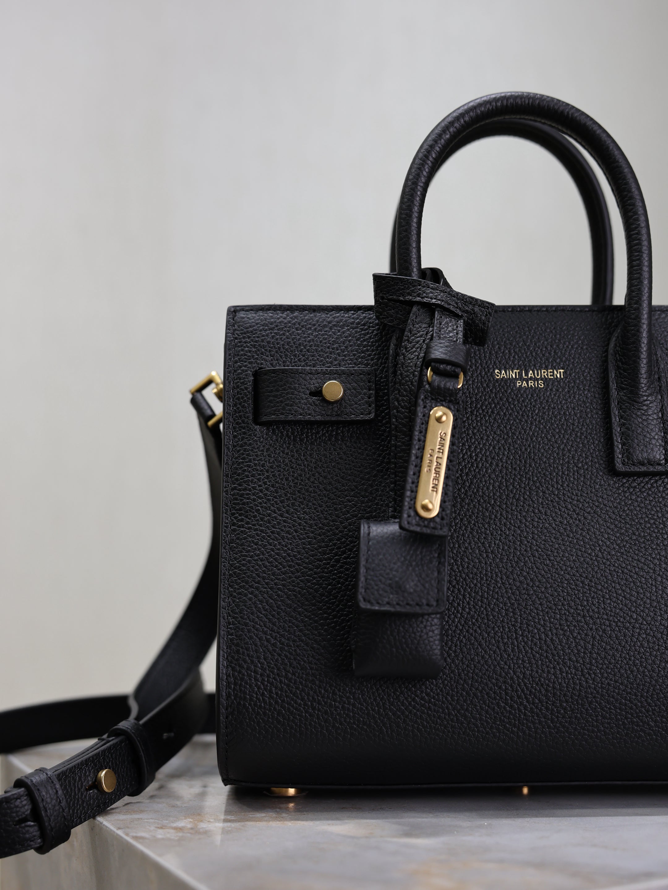 Sac De Jour Nano 22cm Black Grain Cowhide GHW