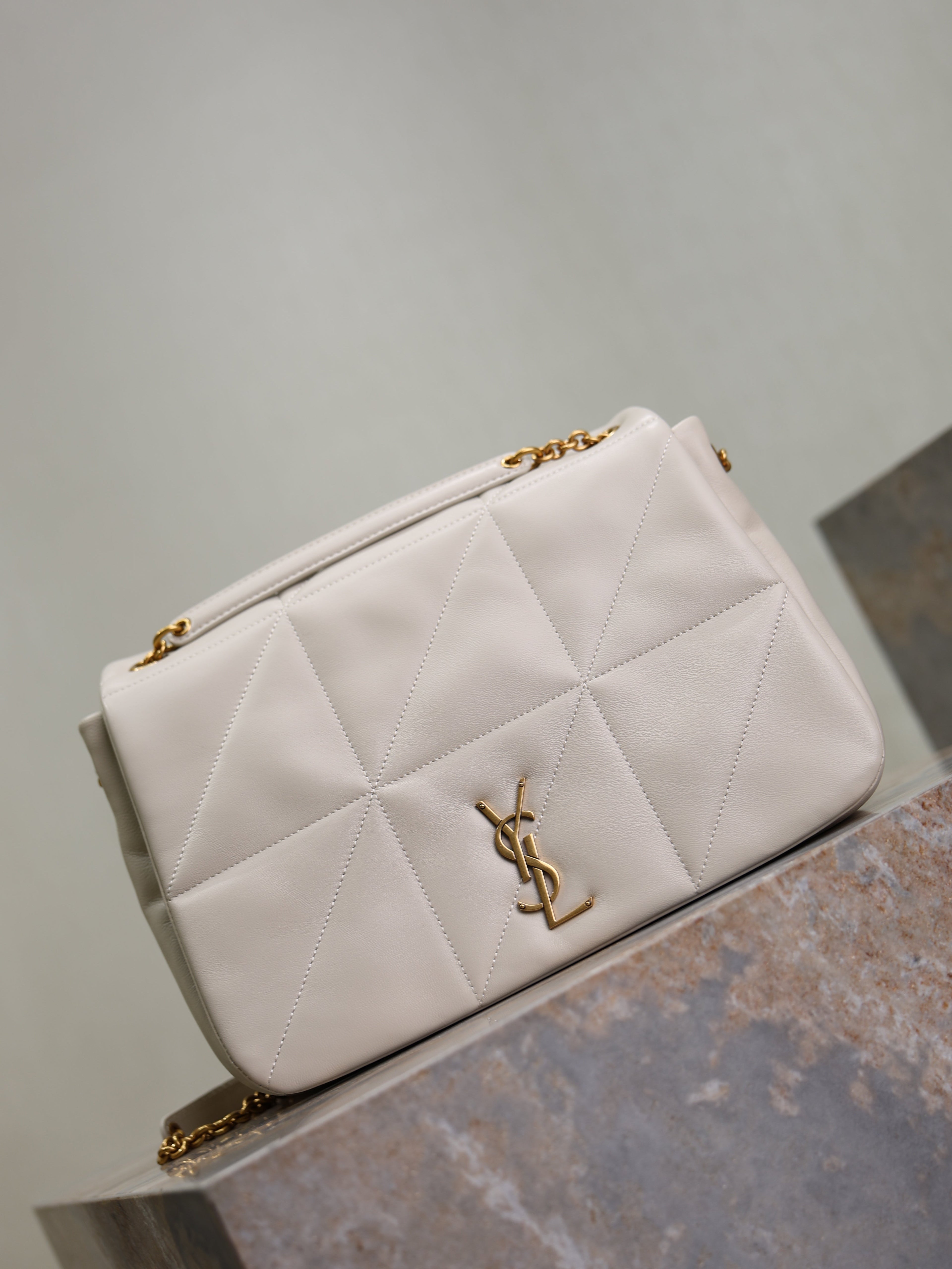 YSL 25S JAMIE 4.3 29 IN BLANC  LAMBSKIN GOLD HARDWARE