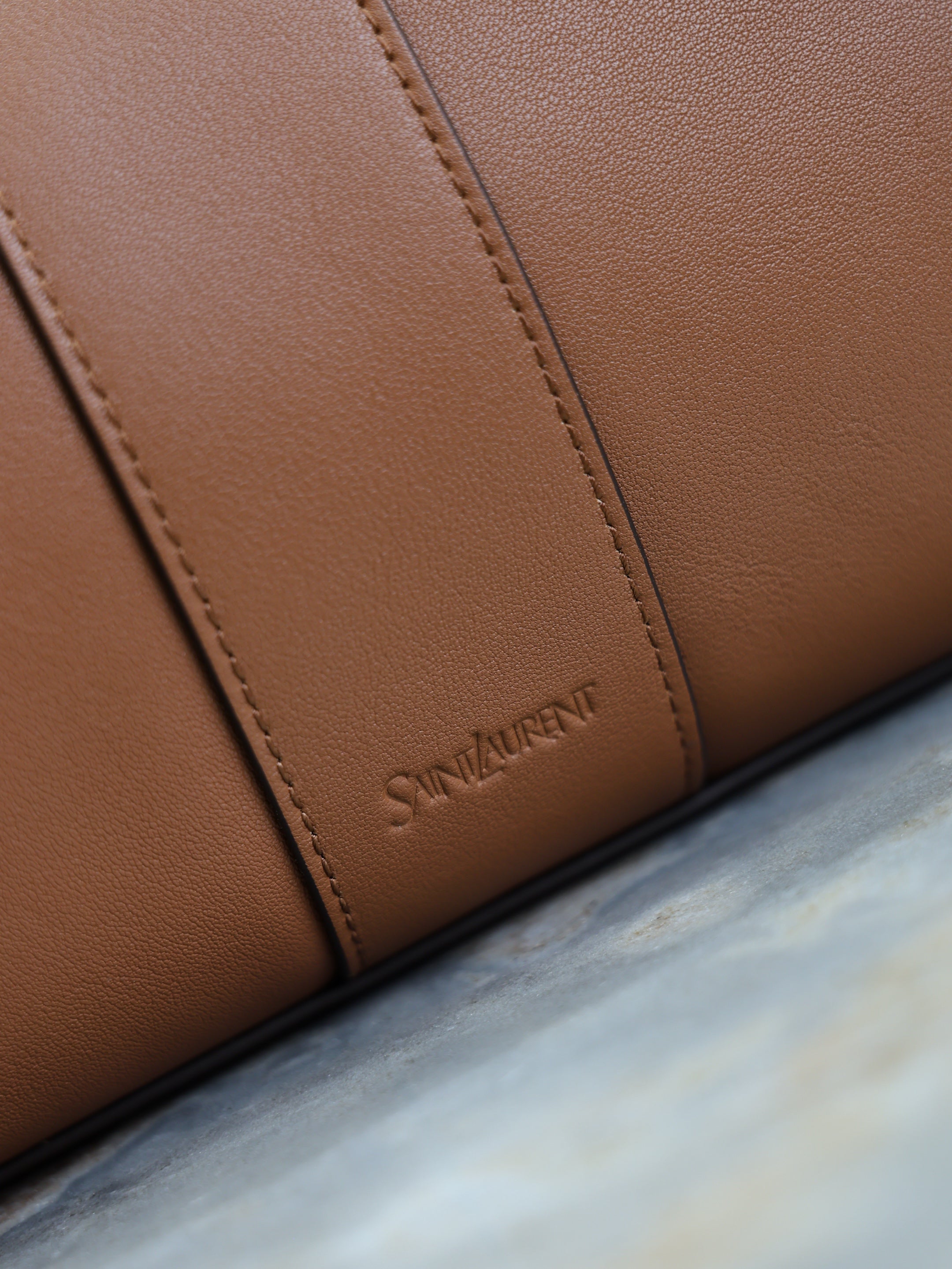 Y Tote Bag Brown Cowhide