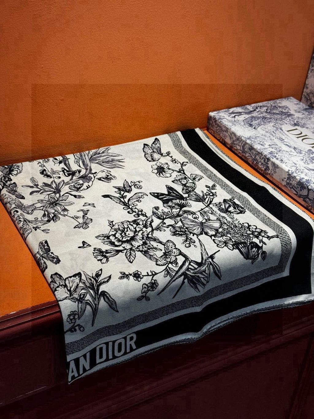 DIOR SCARF 110 CM IN CASHMERE SILK FABRIC 733887